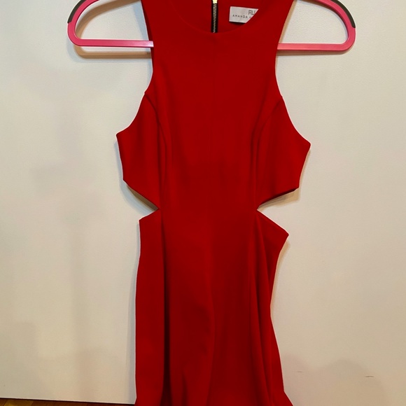 Dresses - Picture 3 of 6